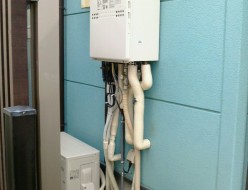 灯油熱源機＋ふろ給湯器　高効率ガス暖房付ふろ給湯器