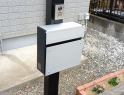 インターホン　玄関ポスト