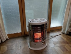 赤外線ストーブ